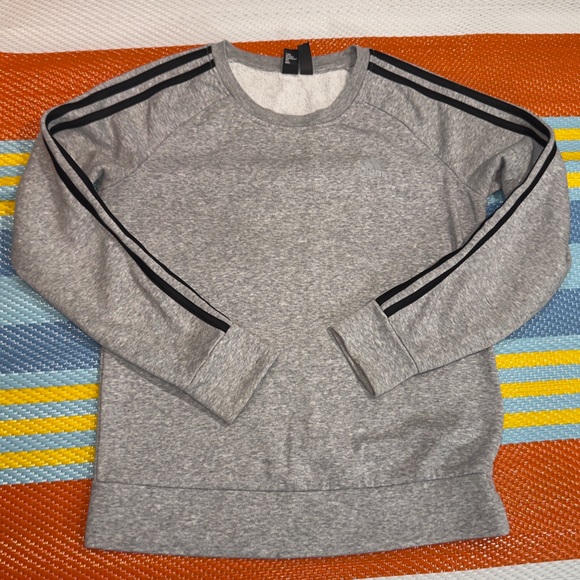Adidas Heather Gray Crewneck Sweatshirt Boys Kids Size Small - Picture 1 of 4